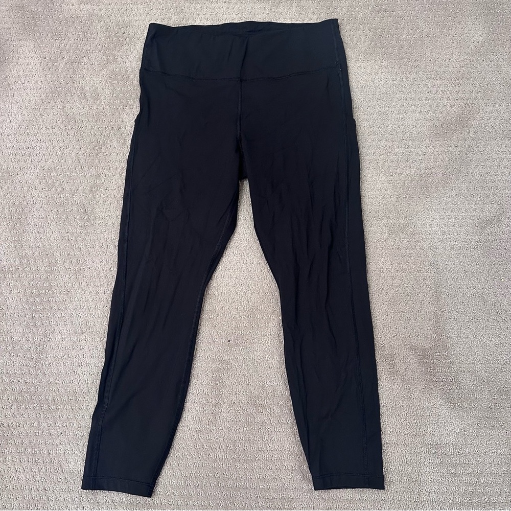 Athleta Ultimate Stash Pocket 7/8 Tight Leggings, Women, Black, Size L